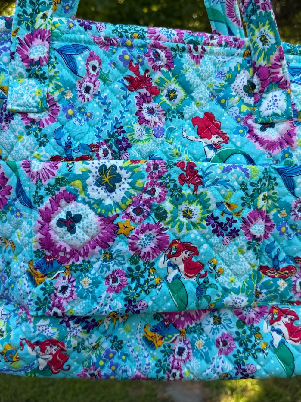Rare Vera Bradley Disney Ariel Floral Weekender Travel Bag NWT - Picture 10 of 12